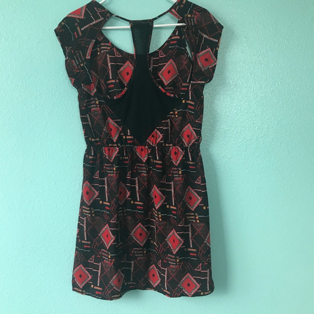 UO Silence+Noise patterned dress with cutouts sz M - Picture 3 of 4